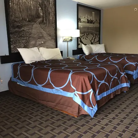 Super 8 By Wyndham Lakeland Hotel Room photo